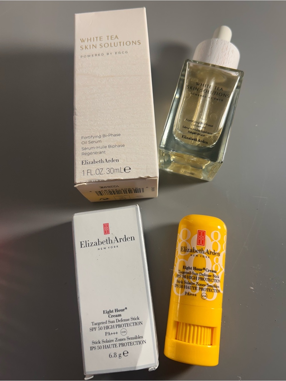 Elizabeth Arden set oil serum and eight hour cream